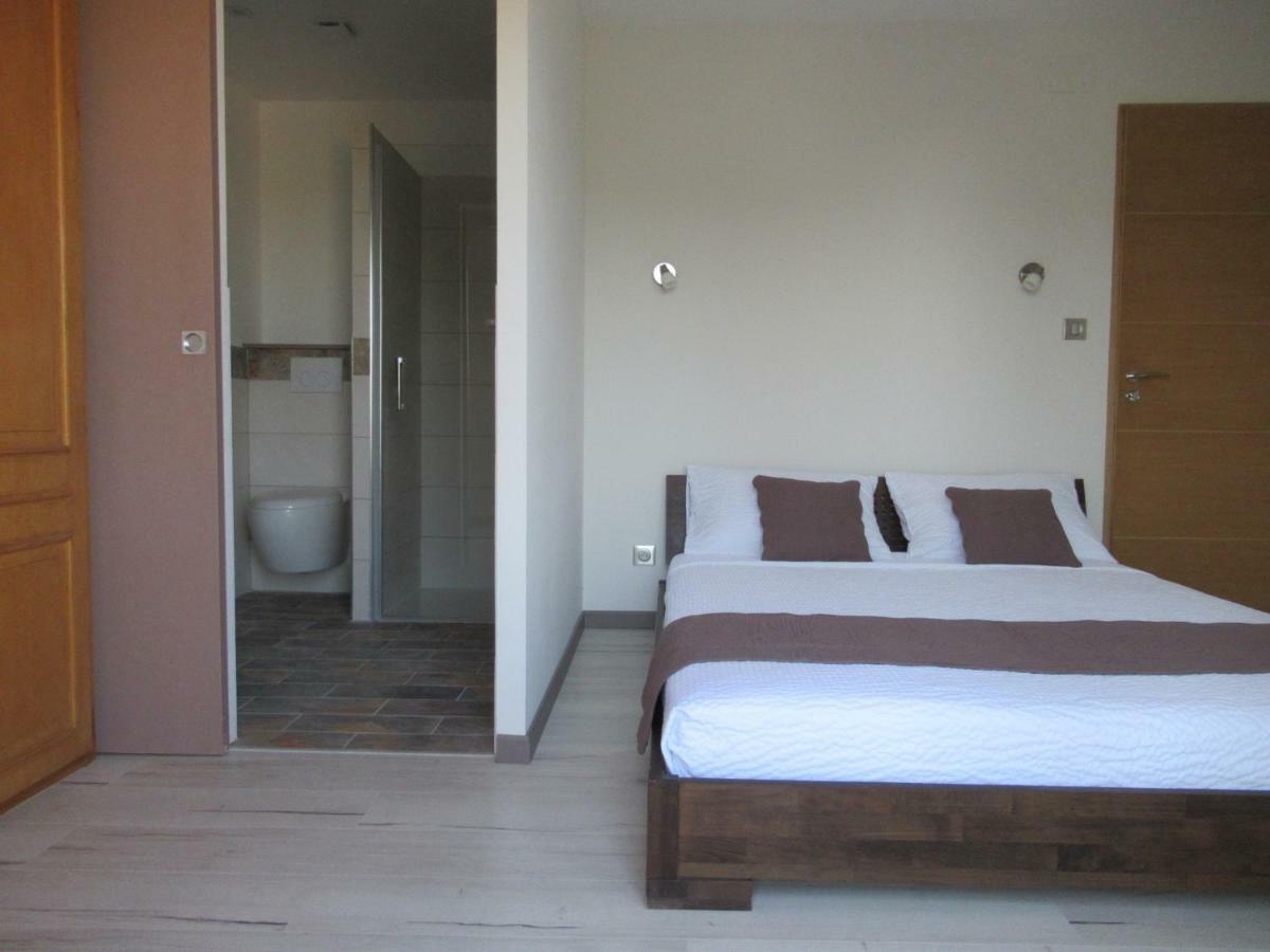 Le Bastidon De Cucuron B&B 외부 사진